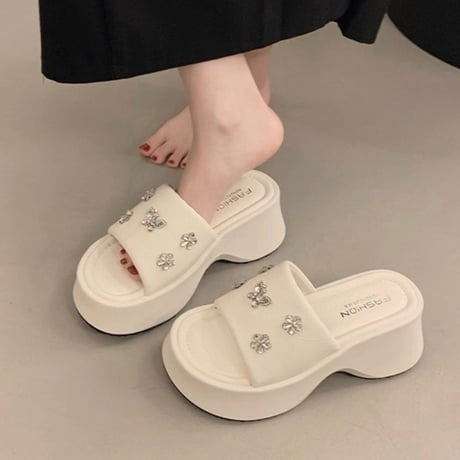Bijou Butterfly Sandals 2色