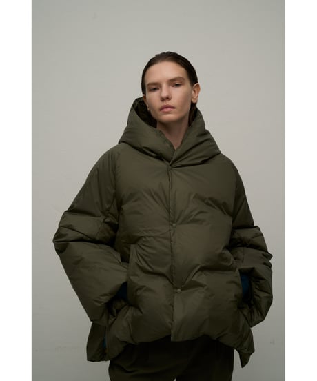 【WYTE】　ご予約 数量限定　Light Nylon Δ LINE Hooded Down CT