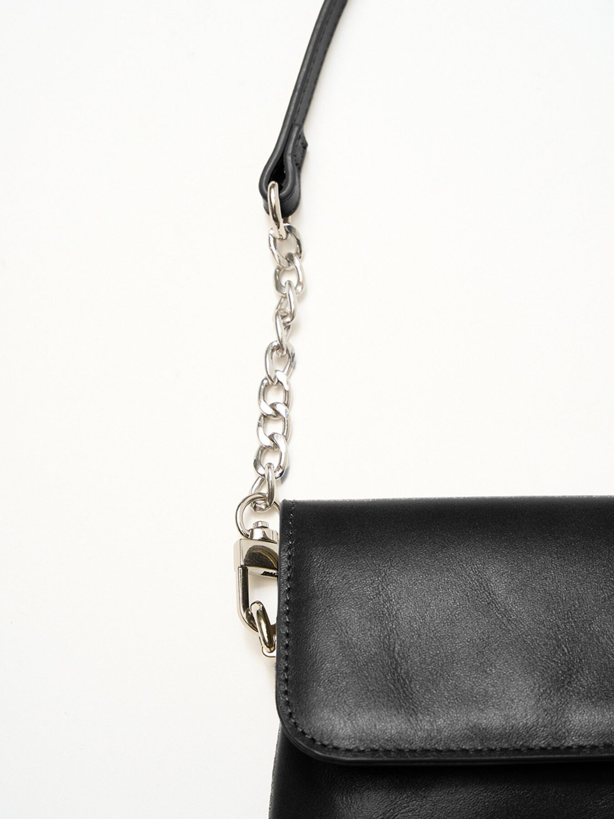 YENN】 ご予約 CHAIN BELT POUCH | select shop Liren