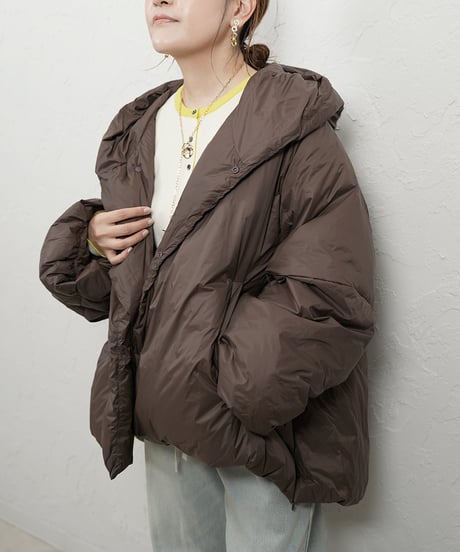 【WYTE】　ご予約 数量限定　Light Nylon Δ LINE Hooded Down CT
