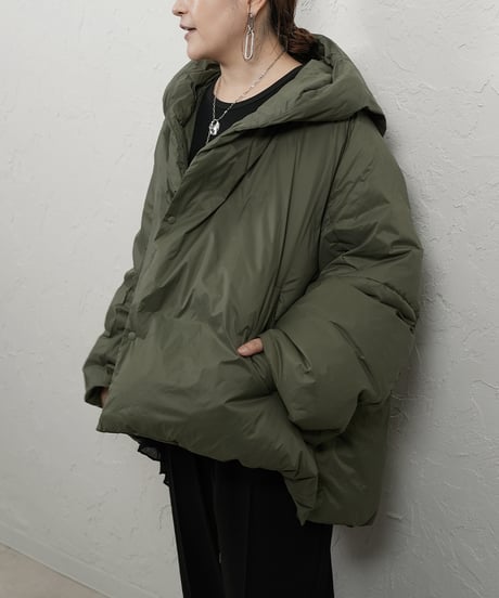 【WYTE】　ご予約 数量限定　Light Nylon Δ LINE Hooded Down CT