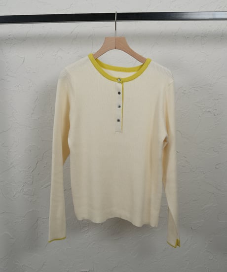 Neck color scheme henry neck knit