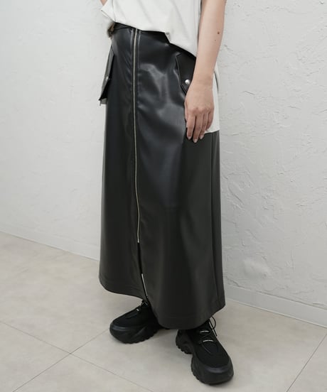 Strech eco leather　skirt