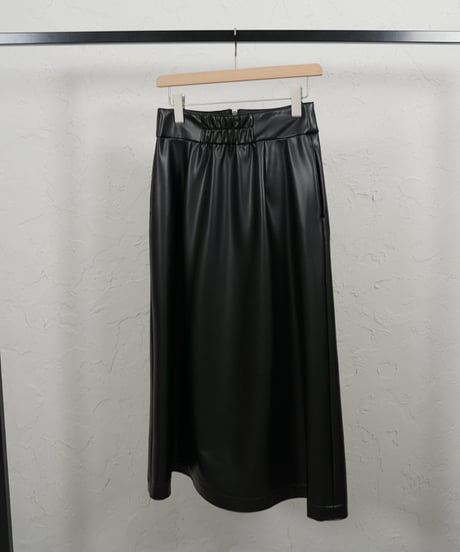 Strech eco leather　skirt