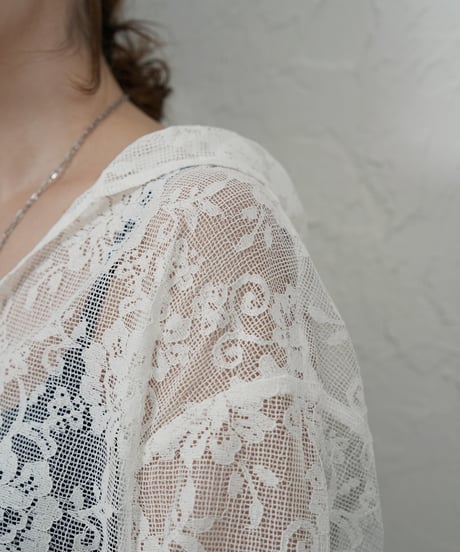PORTABLE LACE HOODIE