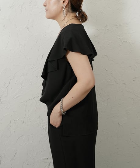 Frill tops 【beige ラスト2点】