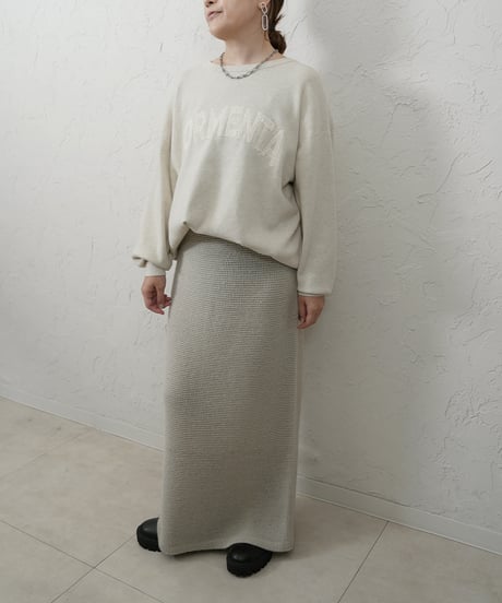 【ROSIEE】　ご予約 数量限定　ロゴ刺繍Knit