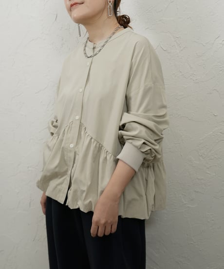 Gather balloon shirt