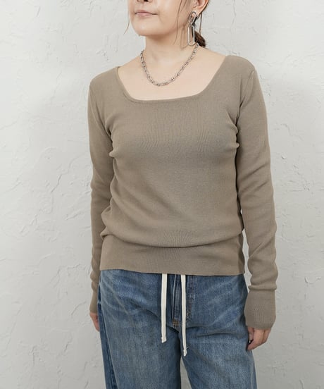 Square knit pullover