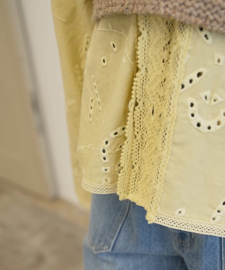 【Le Melange】　ご予約  オリジナルカットワーク刺繍シャツ