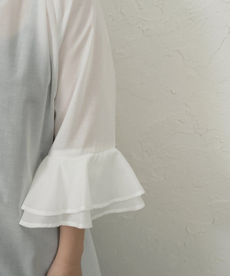 ２WAY frill blouse