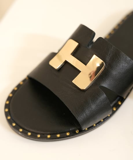 【BARI SHOES】　ご予約 Hレザースタッズレザー サンダル