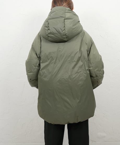 【WYTE】　ご予約 数量限定　Light Nylon Δ LINE Hooded Down CT