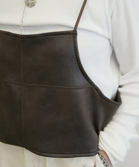 【Le Melange】　ご予約  レザーライクジャージービスチェ