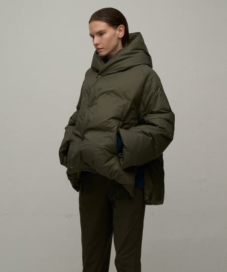 【WYTE】　ご予約 数量限定　Light Nylon Δ LINE Hooded Down CT