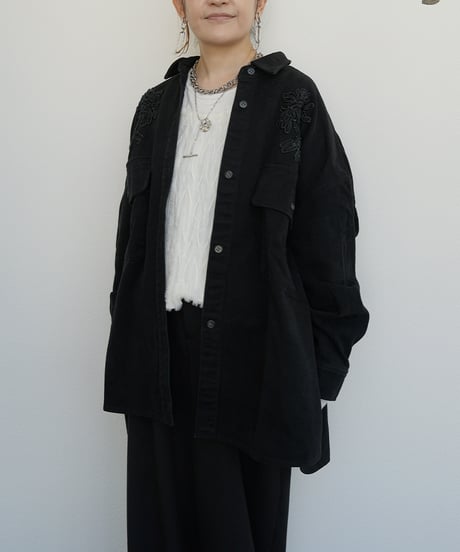 【CYAN tokyo】　ご予約  "Liren別注カラー"刺繍オーバーシャツブルゾン