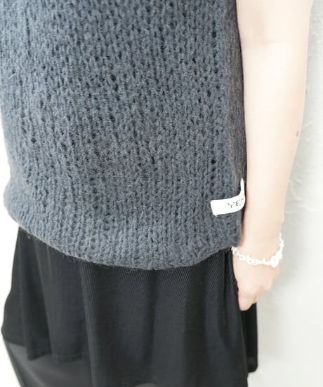 MOHAIR HAND VEST
