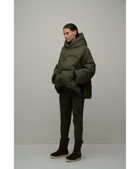 【WYTE】　ご予約 数量限定　Light Nylon Δ LINE Hooded Down CT
