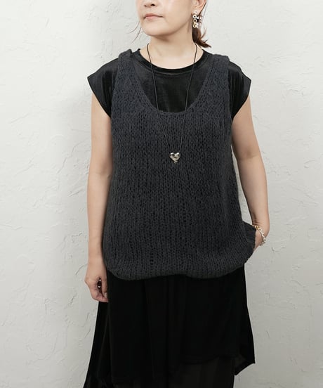 MOHAIR HAND VEST