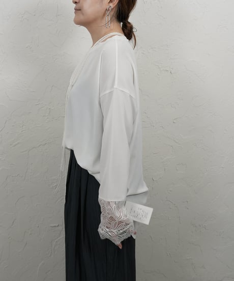 Sheer TEE　カフスレース　付属リボン付き　残り僅か！
