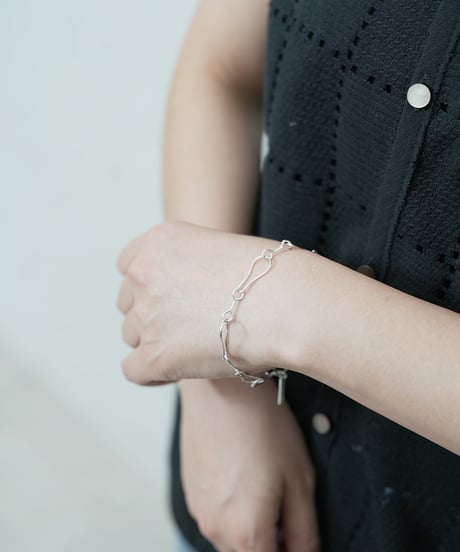 Clip motif chain bracelet