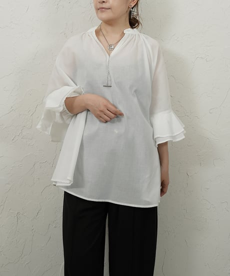 ２WAY frill blouse