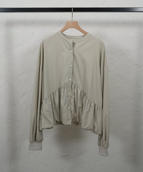 Gather balloon shirt