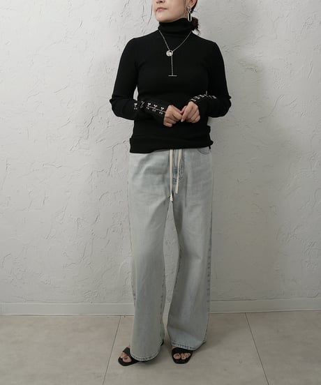 Hook Detailed Rib Turtleneck 【ラスト1点】