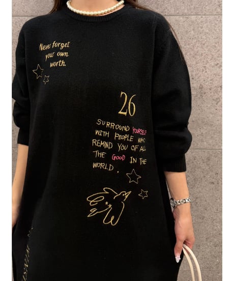 【ROSIEE】　ご予約 数量限定レタリング刺繍Knitワンピース