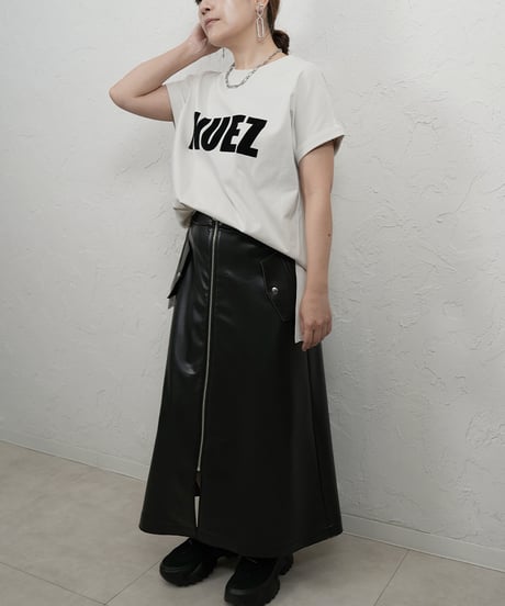 Strech eco leather　skirt