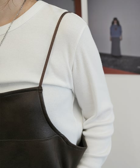 【Le Melange】　ご予約  レザーライクジャージービスチェ