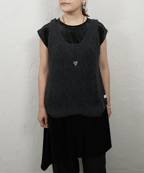 MOHAIR HAND VEST