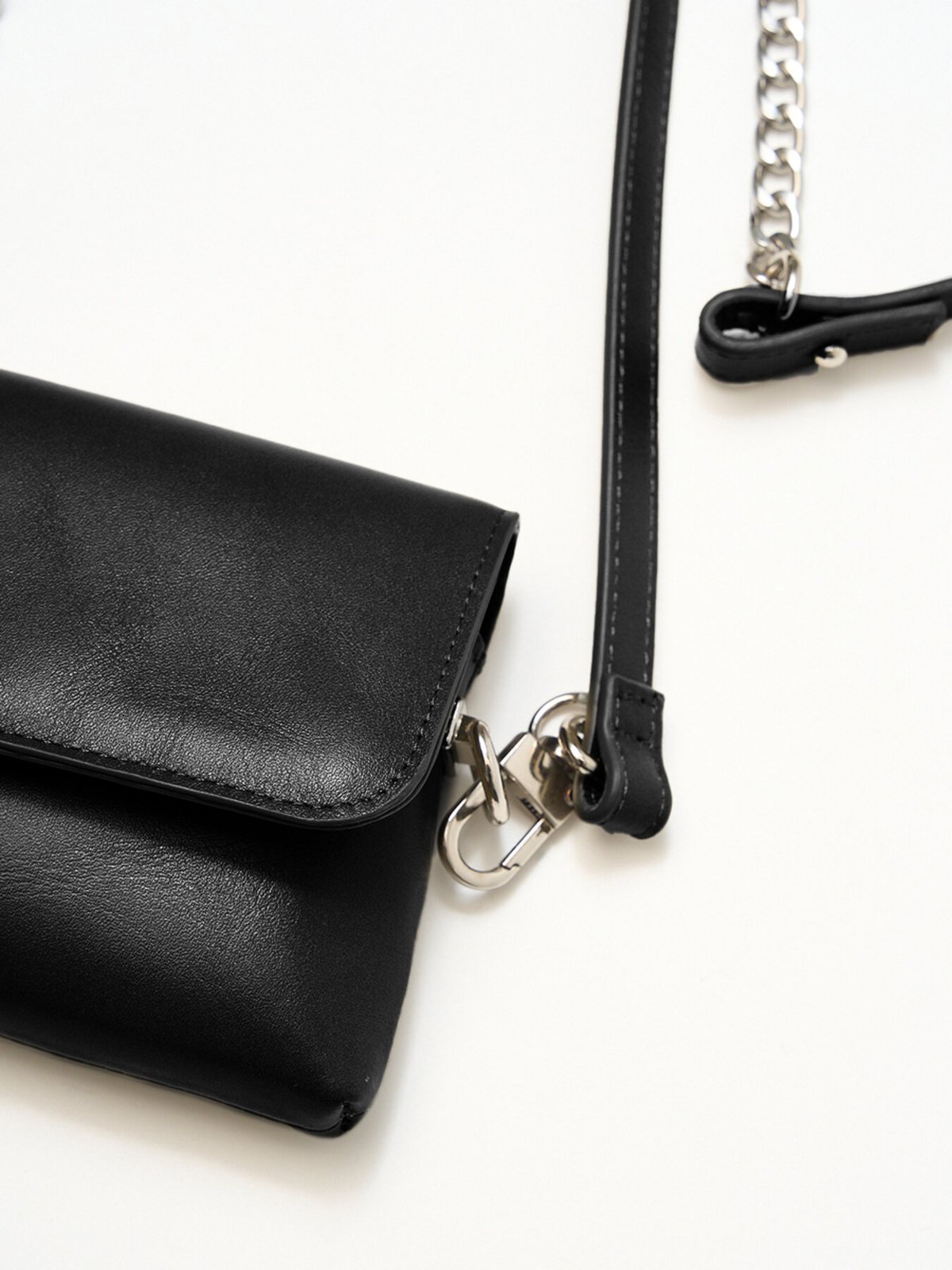 YENN】 ご予約 CHAIN BELT POUCH | select shop Liren