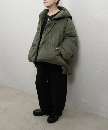 【WYTE】　ご予約 数量限定　Light Nylon Δ LINE Hooded Down CT
