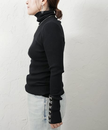 Hook Detailed Rib Turtleneck 【ラスト1点】