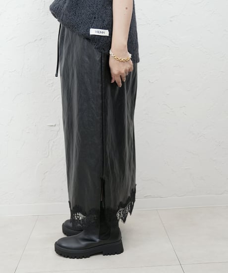 Hem race leather　skirt
