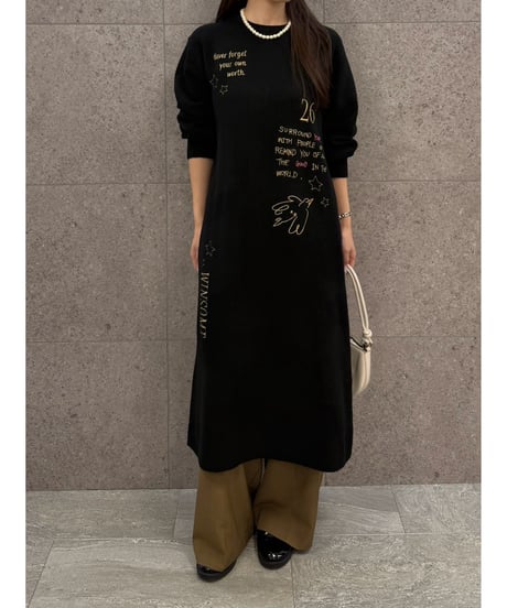 【ROSIEE】　ご予約 数量限定レタリング刺繍Knitワンピース