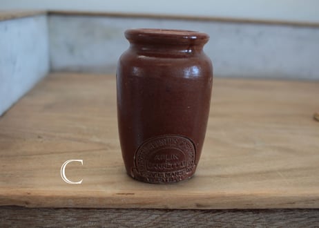 Stoneware Pots（数量4）