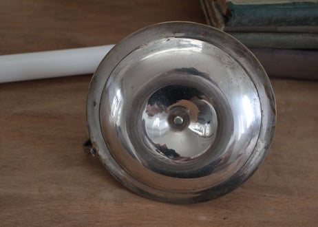 Antique真鍮製のキャンドルホルダー