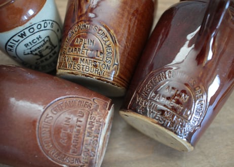 Stoneware Pots（数量4）