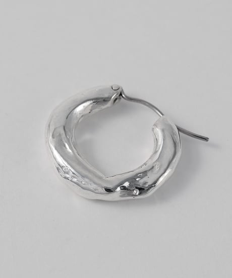 Liquid pierced earrings