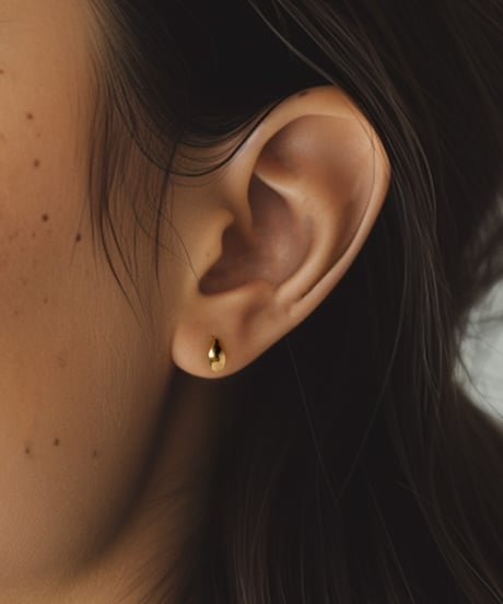 Drop pierced earring
