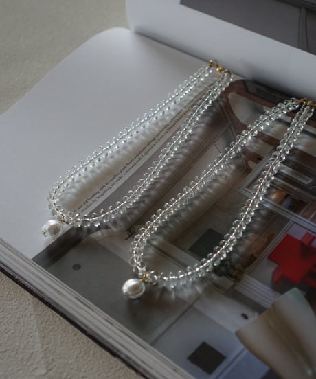 clear glas necklace