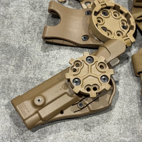 官給品 Serpa TAC B92 USMC キット M9 2011年製 右用