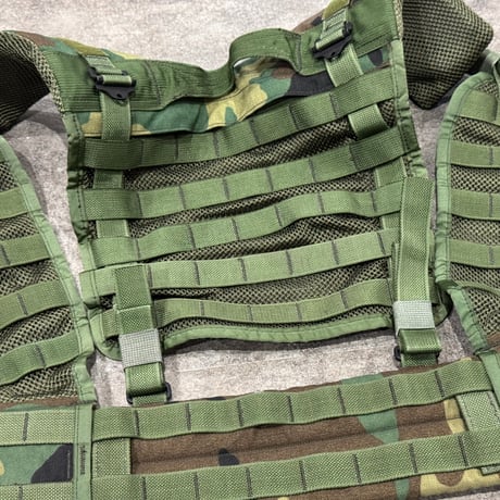 ELCS ベスト　safariland