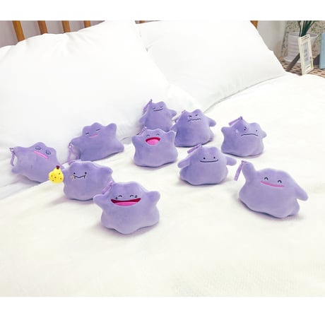 海外ポケモングッズ ポケモン × NOORI PLUS 韓国限定 きのみもぐもぐメタモン カラビナ付きマスコット