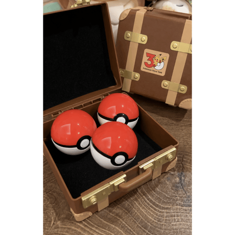海外ポケモングッズ Funism ポケモン30周年フィギュア 3個入り9セット27種入りコンプリートセット