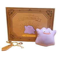 韓国ポケモングッズ 「ピカチュウの秋のお出かけ」 ポケモン古風商店「ETERNAL ANTIQUE METAL」 レザーマスコット 【メタモン】