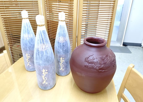 3升＿おもろ10年1,800ml ×3本(43度/十年古酒/1,800ml×3本)瑞泉が誇る「おもろ」シリーズの10年古酒