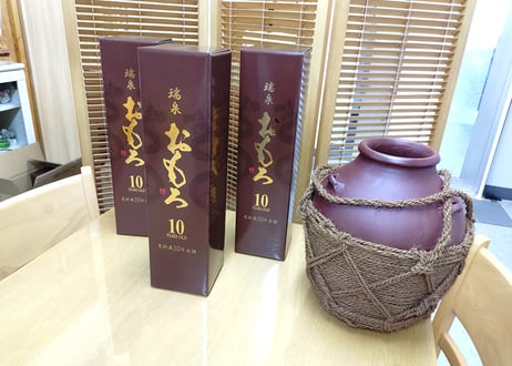3升＿おもろ10年1,800ml ×3本(43度/十年古酒/1,800ml×3本)瑞泉が誇る「おもろ」シリーズの10年古酒